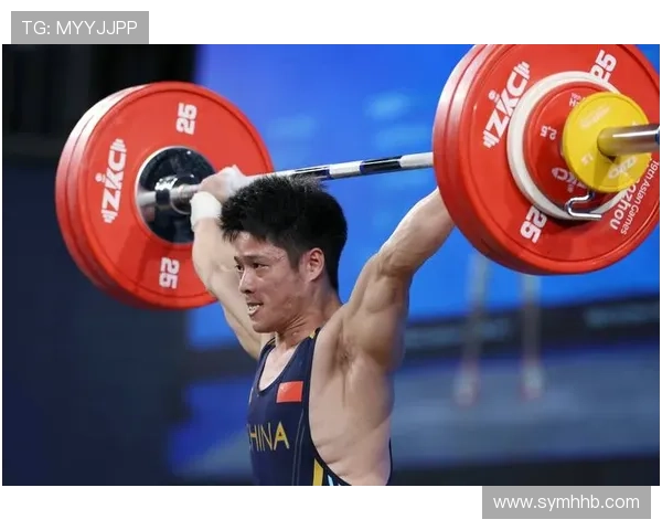 [举重]丁红杰获得男子61公斤级总成绩金牌.